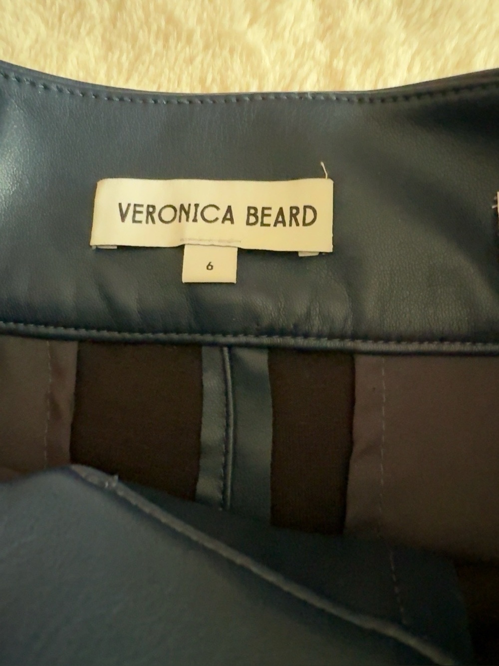 NWOT VERONICA BEARD Haina Navy Vegan Leather Pleated High Rise Designer Shorts - Picture 12 of 15